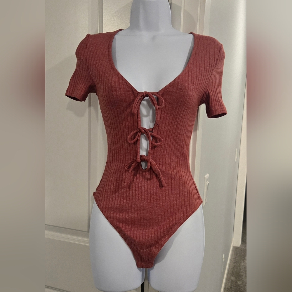 Dance & Marvel Ribbed Lace-Up Bodysuit - Burgundy. Size S.